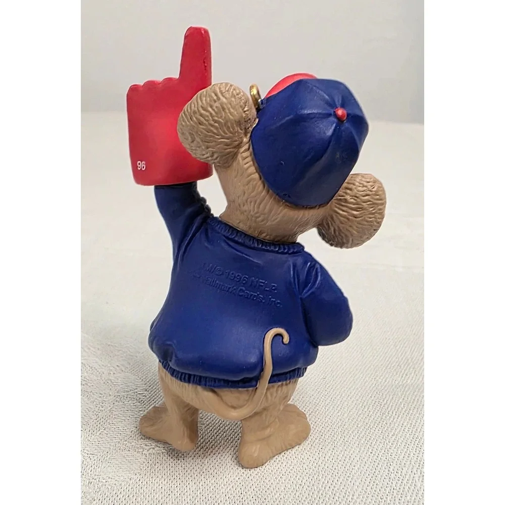 Vintage 1996 Hallmark New England Patriots NFL Mouse Keepsake Ornament Boxed